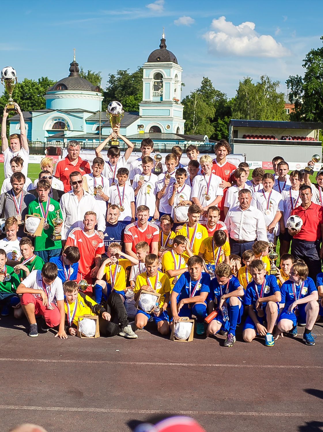 Футбол согревает сердца Футбол согревает сердца