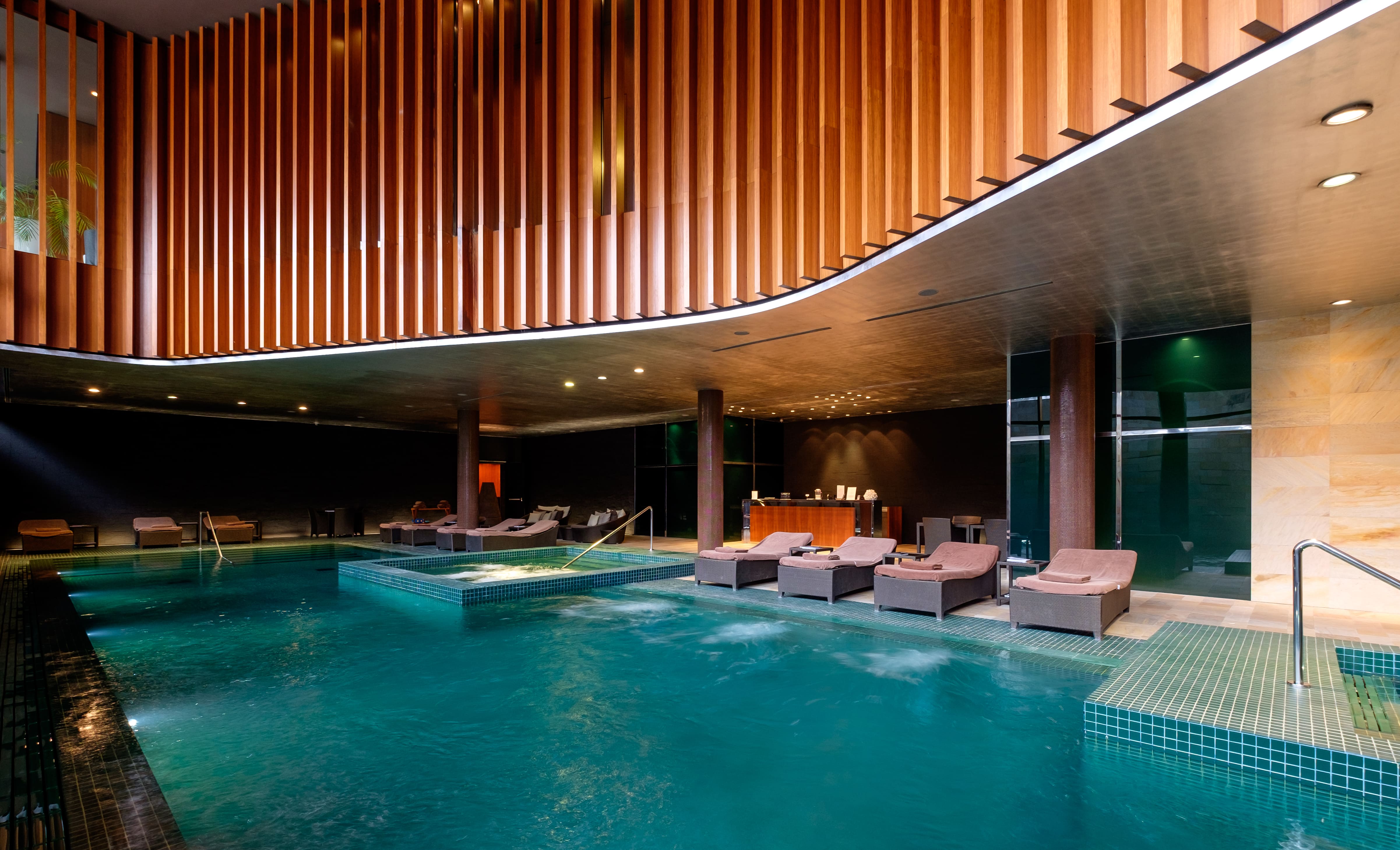 Спрятаться от осени: тест-драйв спа-программ в BARVIKHA HOTEL & SPA