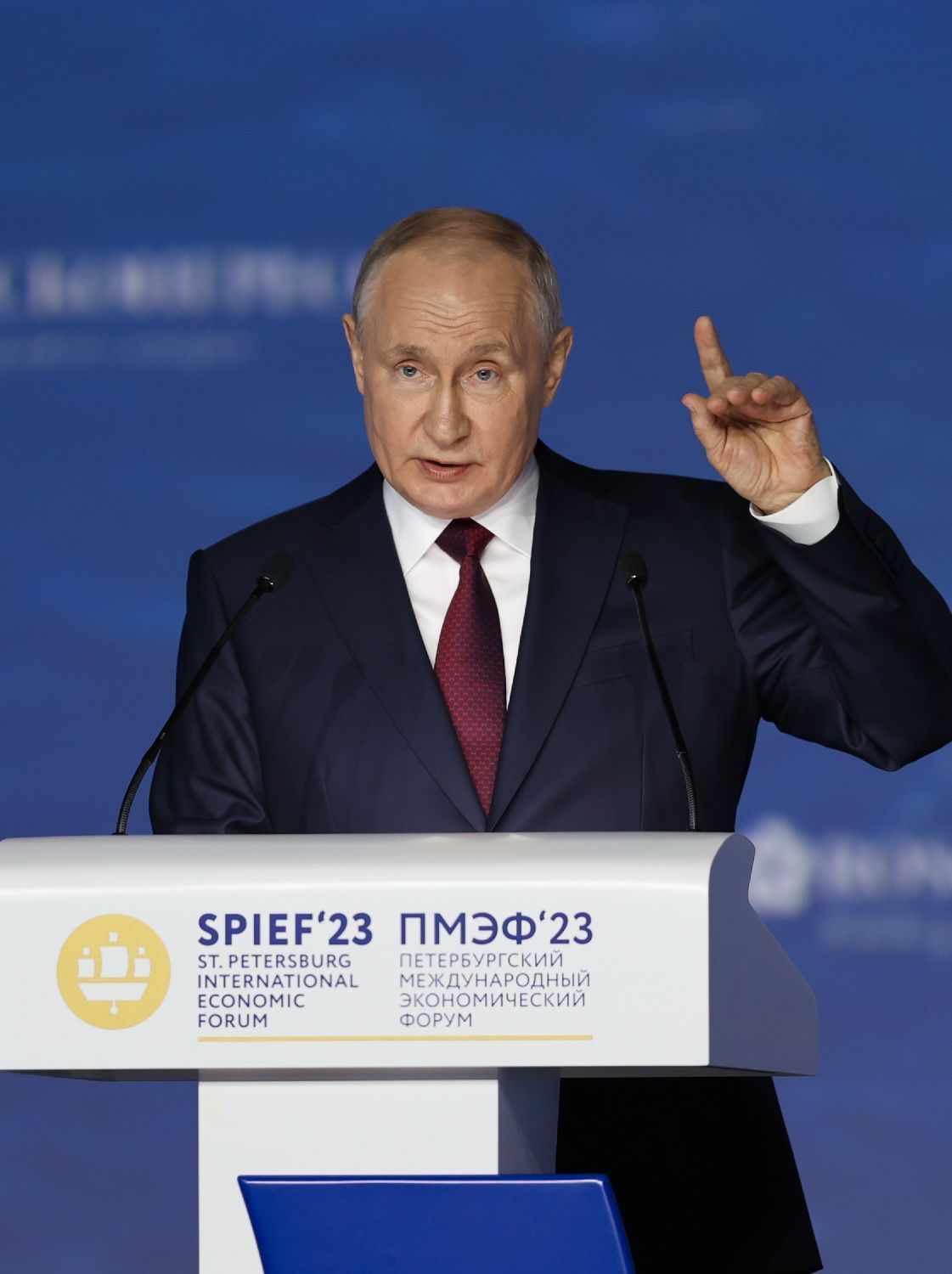 Владимир Путин: «Хрен им, понимаете? Как у нас в народе говорят» Владимир Путин: «Хрен им, понимаете? Как у нас в народе говорят»