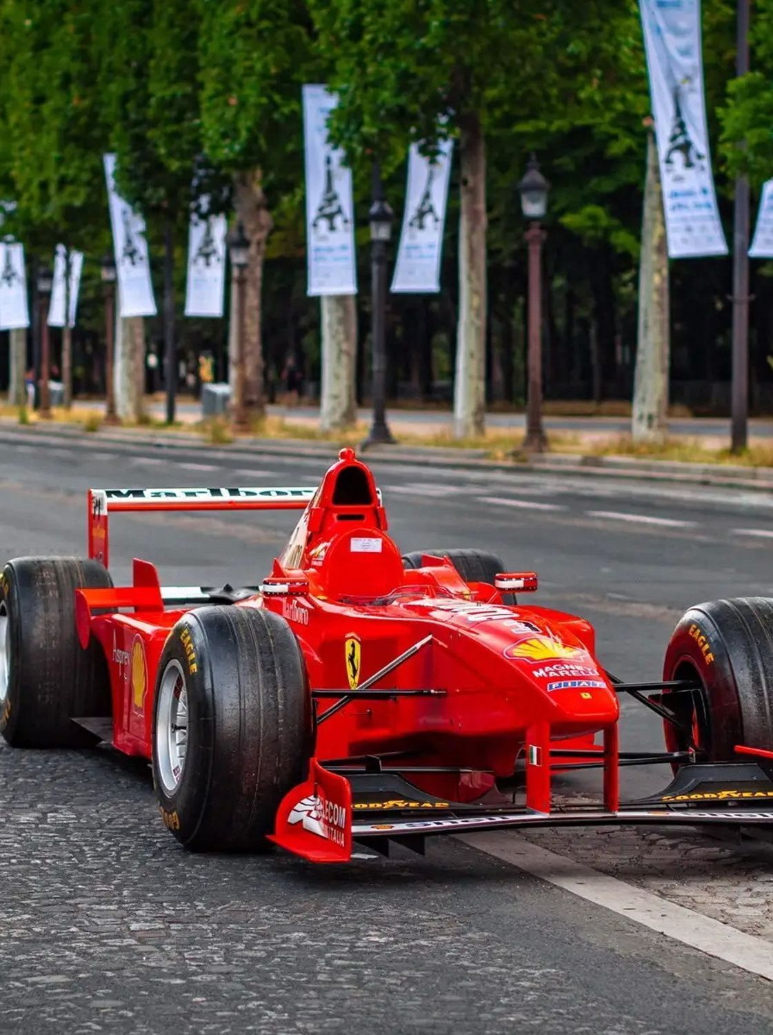 Ferrari Шумахера пустят с молотка