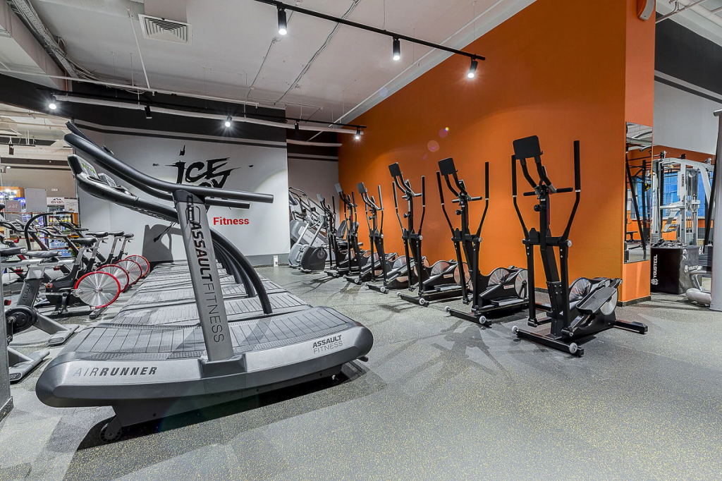 2022_08_11_ice_box_fitness (3).jpg